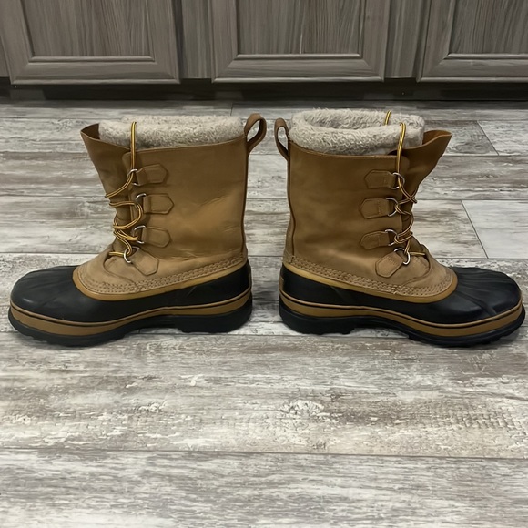 Sorel Snow Boots - Picture 2 of 7